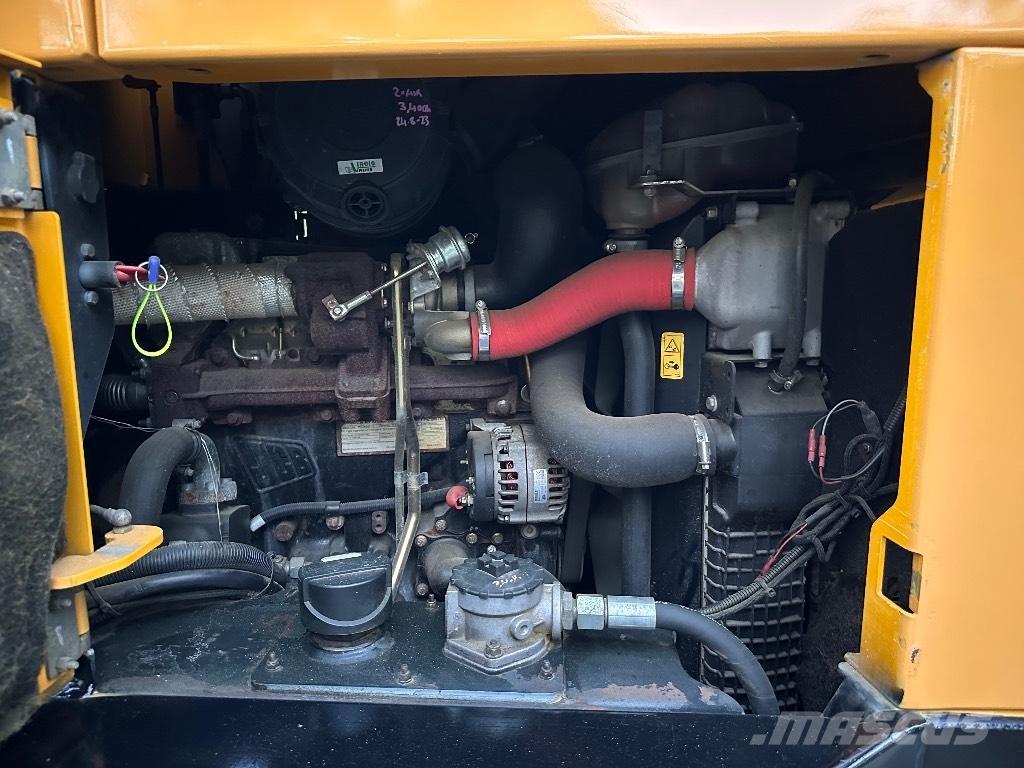 JCB 9TFT Mini tombereau