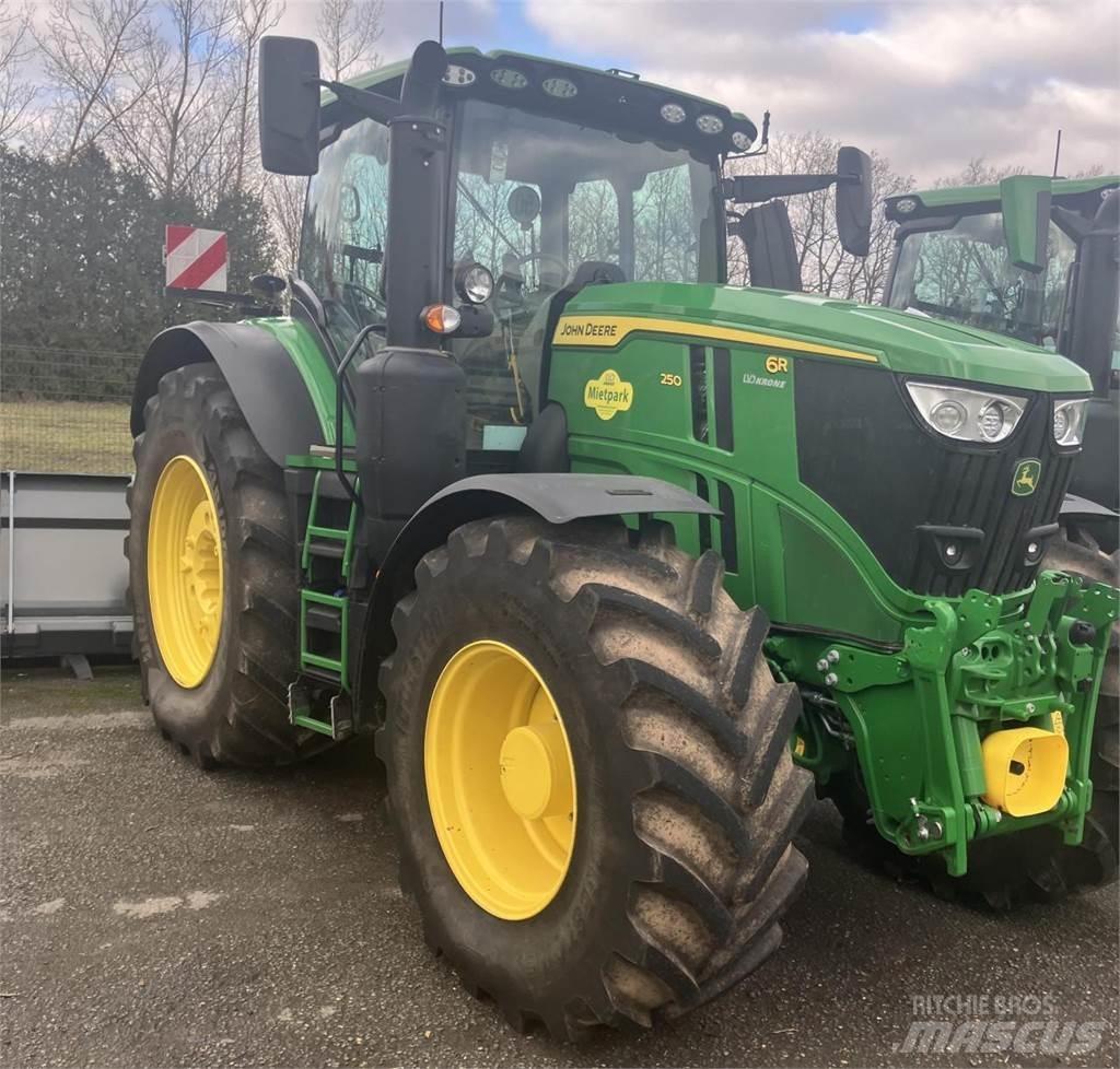 John Deere 6R 250 Tracteur