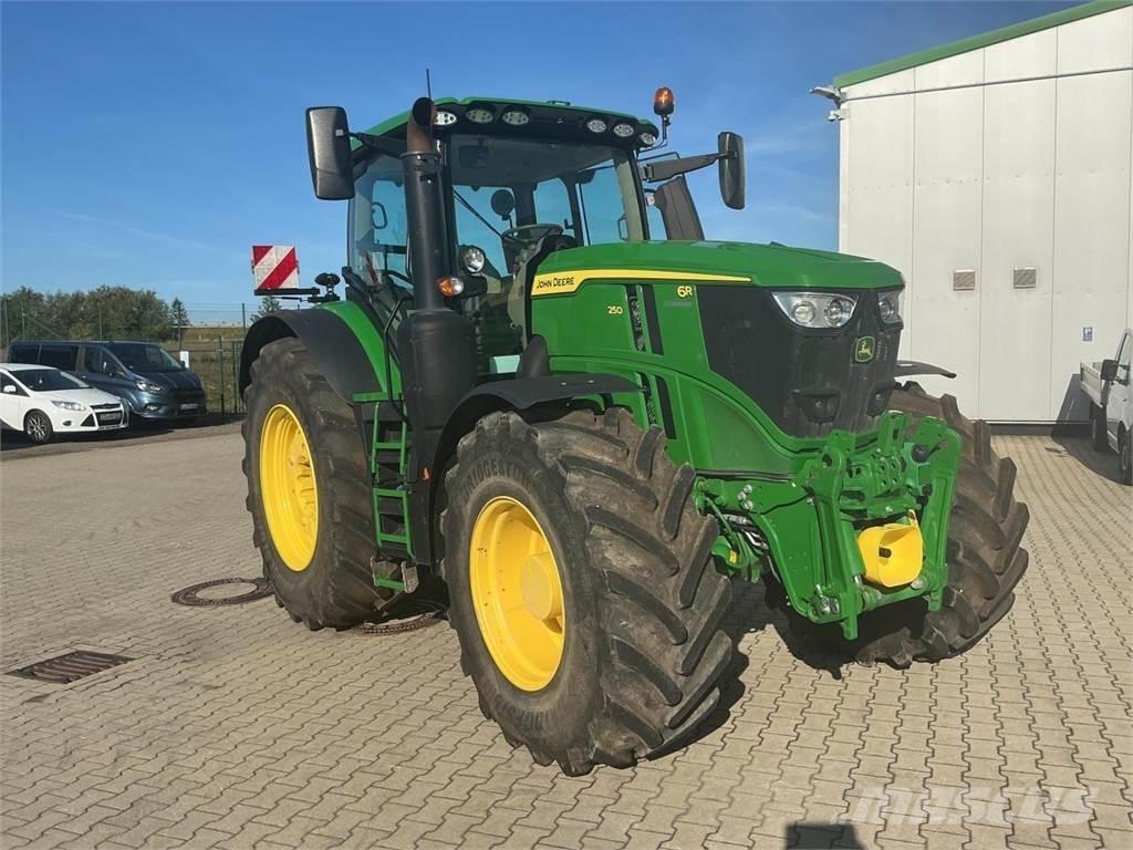 John Deere 6R 250 Tracteur