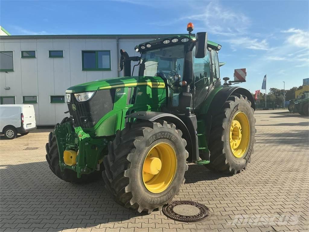 John Deere 6R 250 Tracteur