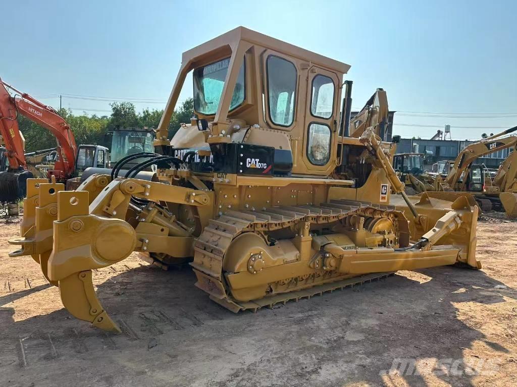 CAT D7G Bouteurs sur chenilles