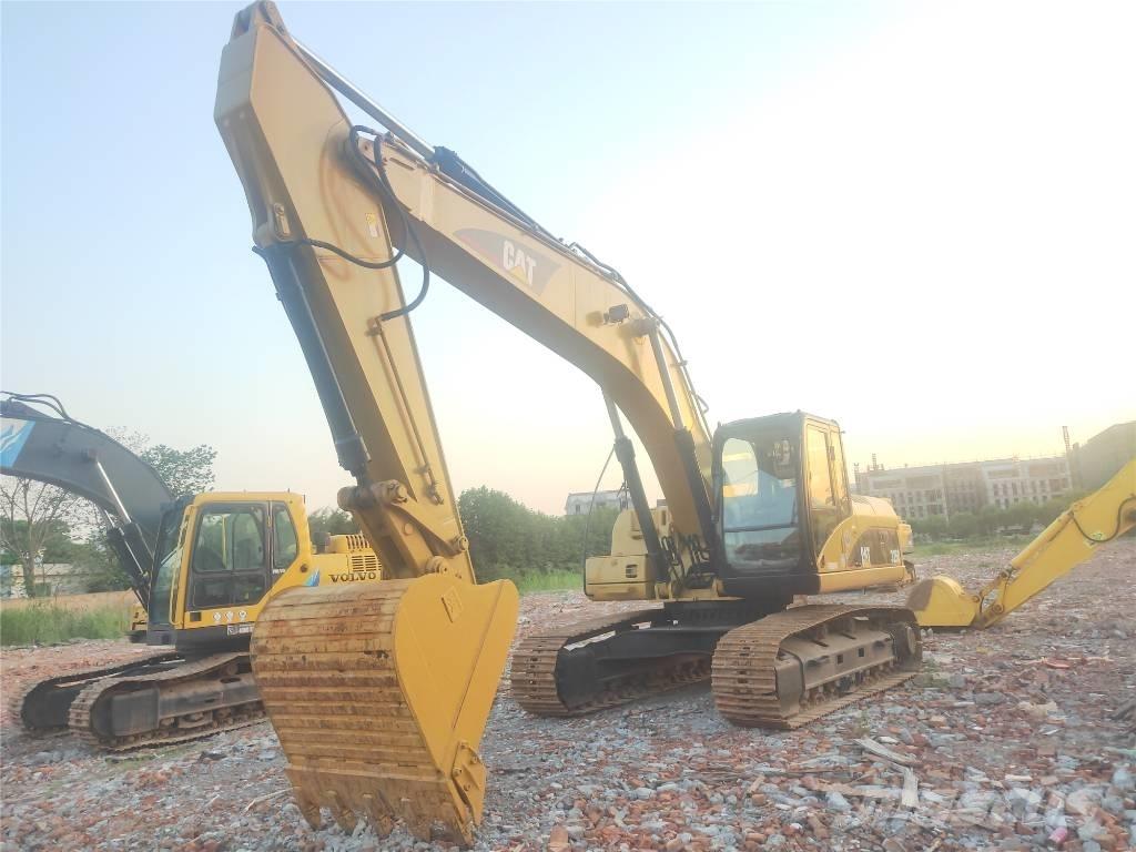 CAT 325C Pelle sur chenilles