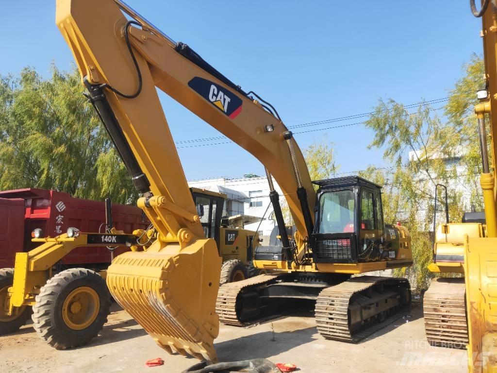 CAT 330 D Pelle sur chenilles