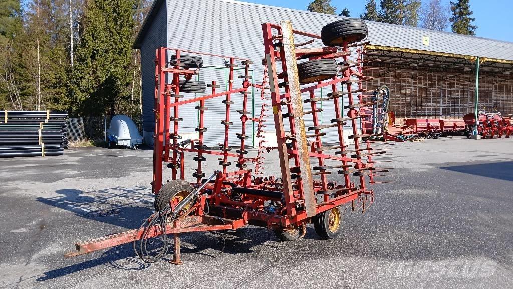 Väderstad NZ    7,4m Herse