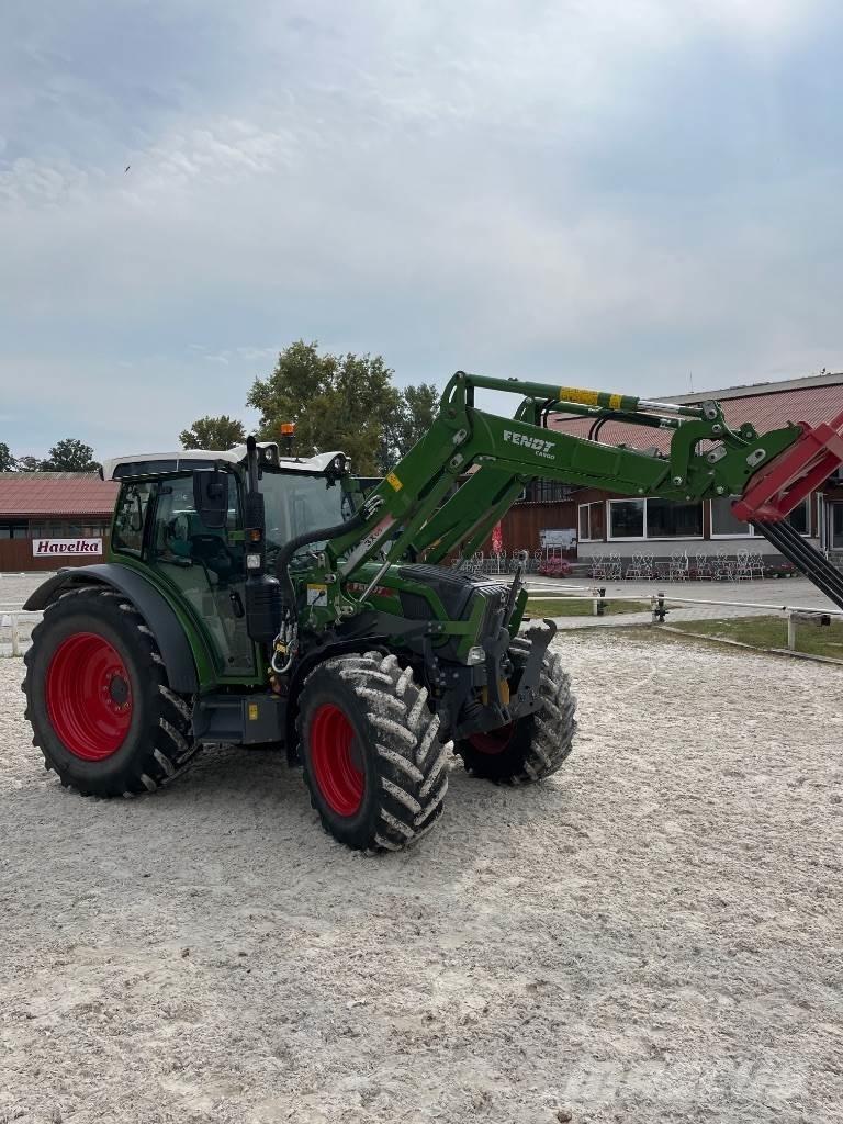 Fendt 211 Vario Tracteur