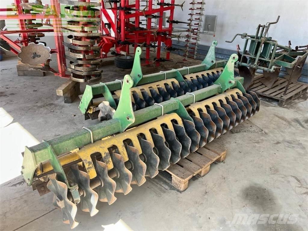 Kerner Stratos Déchaumeur, cultivateur