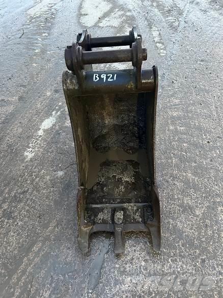  18 BUCKET, 50mm PINS Godet