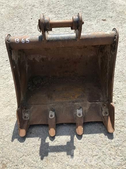  2' BUCKET, 30mm PINS Godet