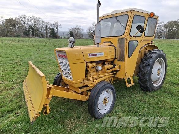 Ford 2000 TRACTOR Construction - Autres