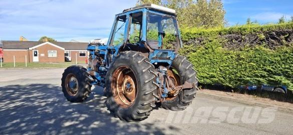 Ford 7910 Tracteur