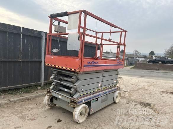 SkyJack SJ111-4632 Construction - Autres