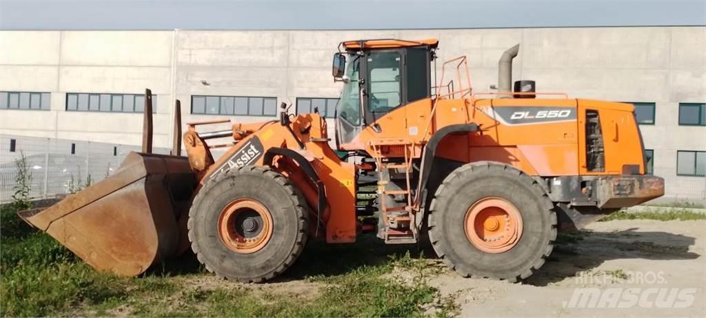 Doosan DL550-5 Chargeuse sur pneus