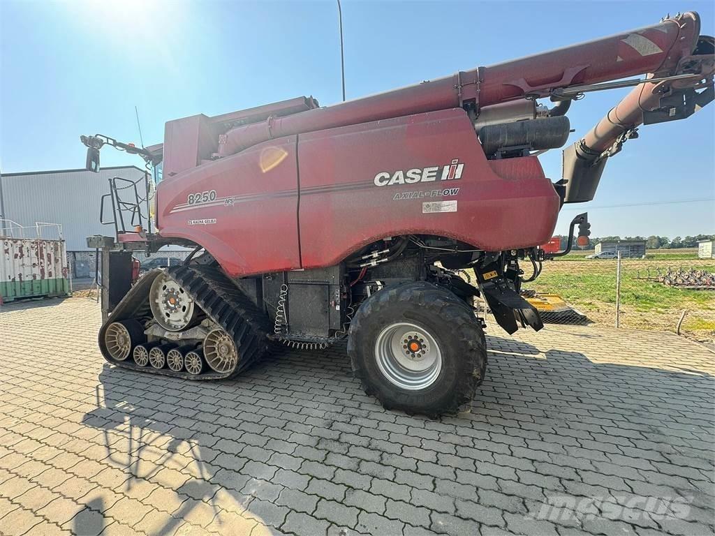 Case IH IH 8250 Moissonneuse batteuse