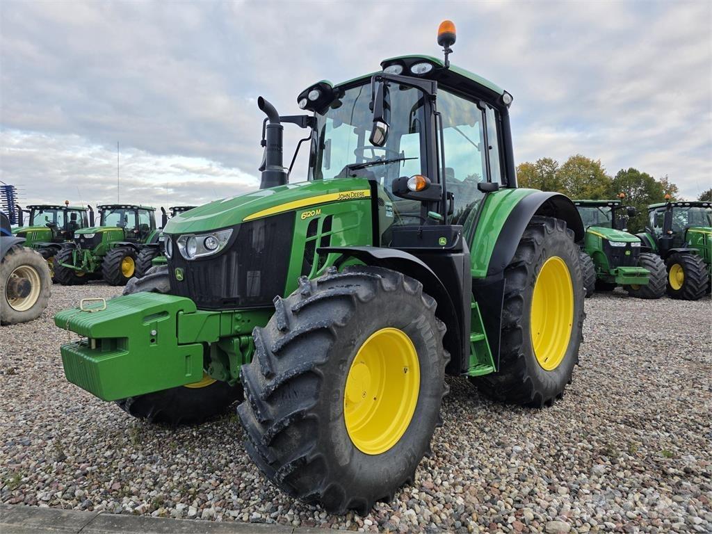 John Deere 6120M Tracteur