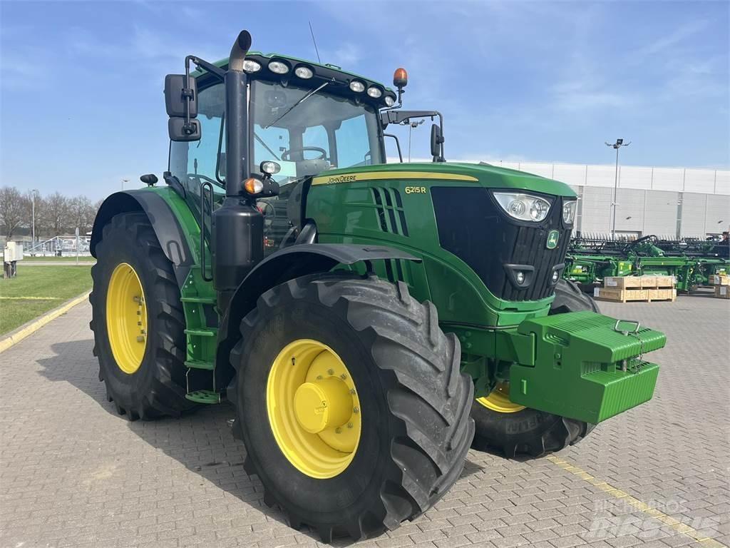 John Deere 6215R Tracteur