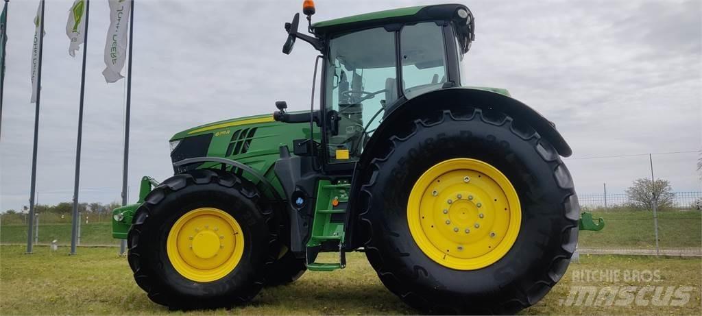 John Deere 6215R Tracteur