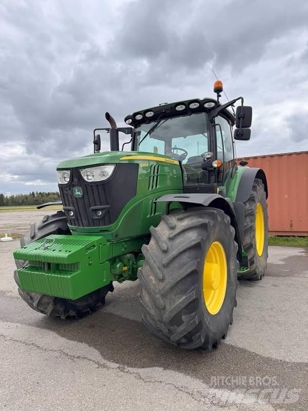John Deere 6215R Tracteur