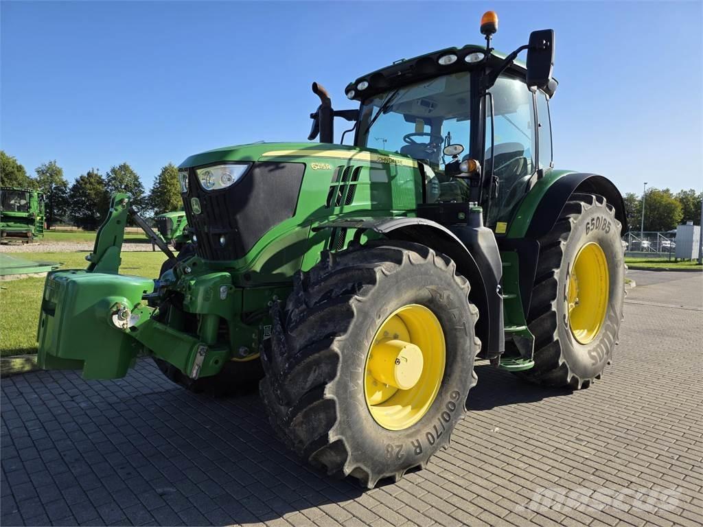 John Deere 6215R Tracteur