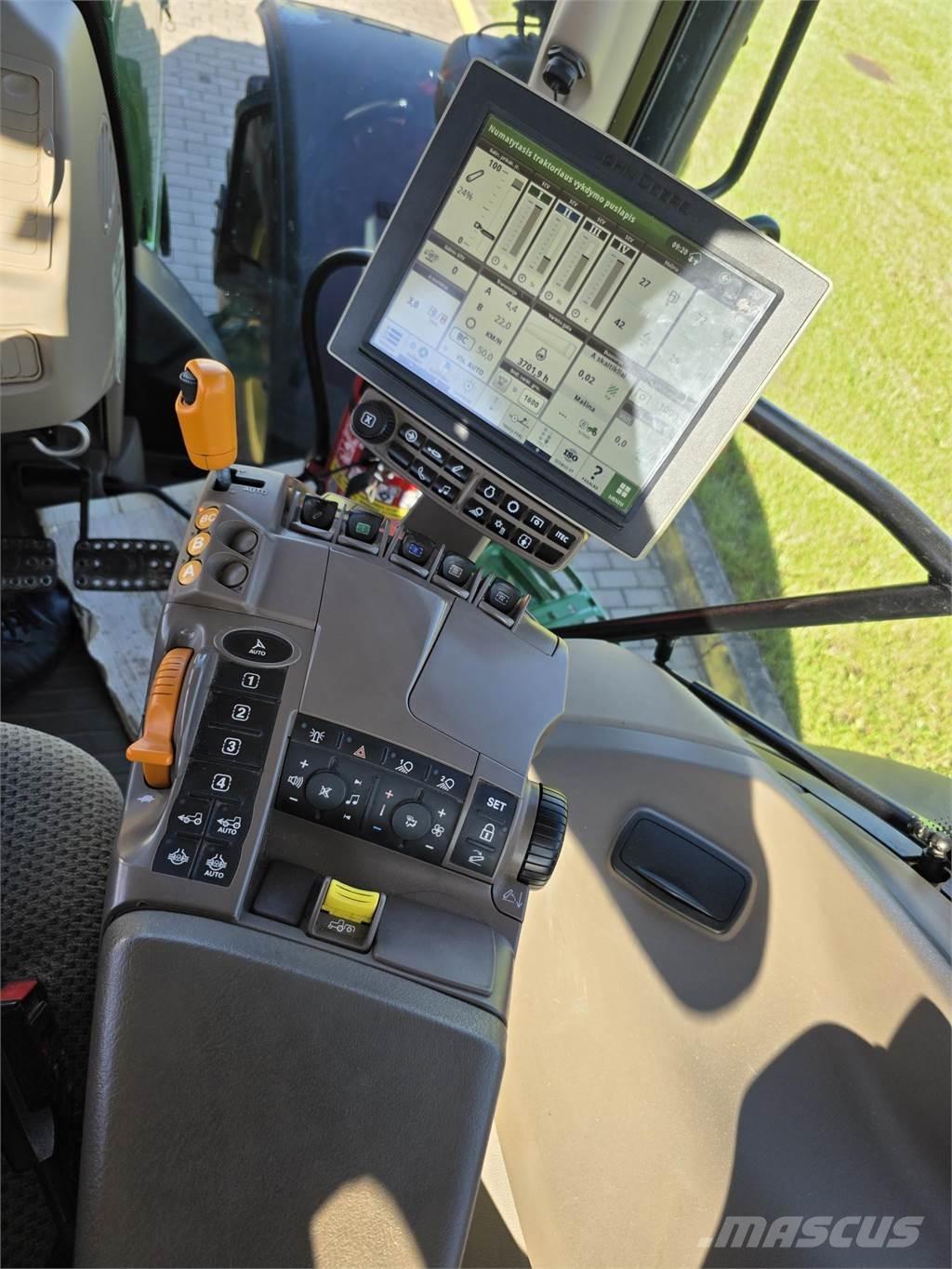 John Deere 6215R Tracteur