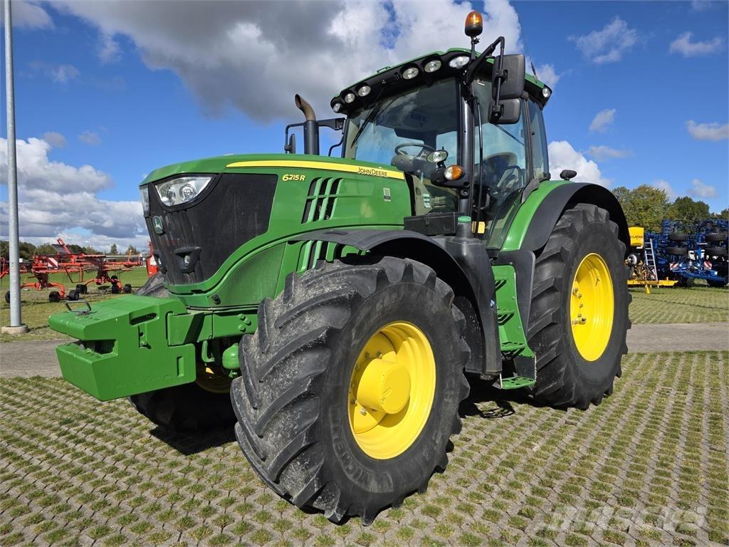 John Deere 6215R Tracteur