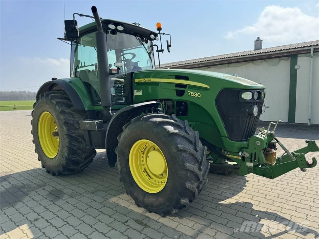John Deere 7830 Tracteur