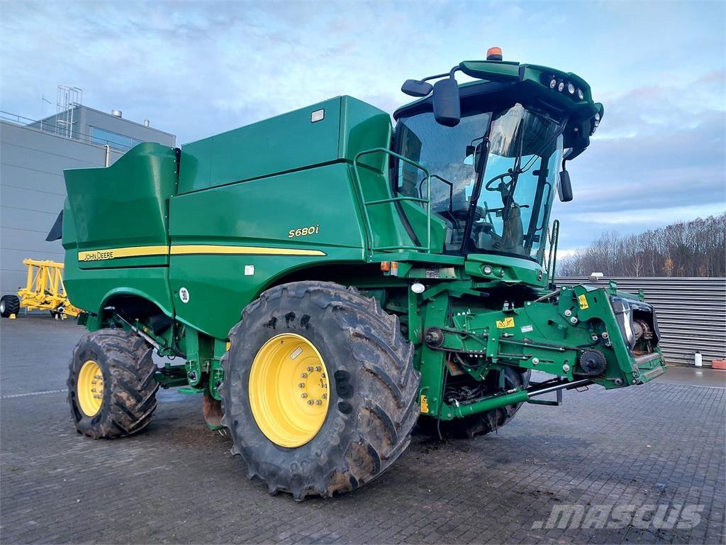 John Deere S680i Moissonneuse batteuse
