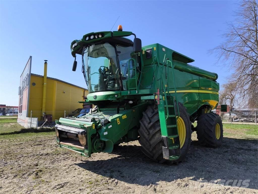 John Deere S685 Moissonneuse batteuse