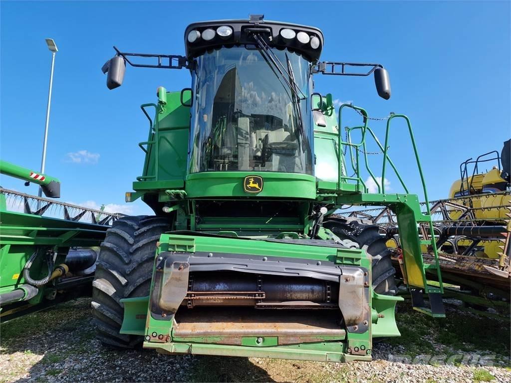 John Deere S690 Moissonneuse batteuse