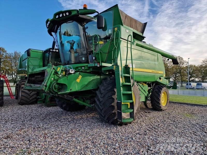 John Deere T660 Moissonneuse batteuse