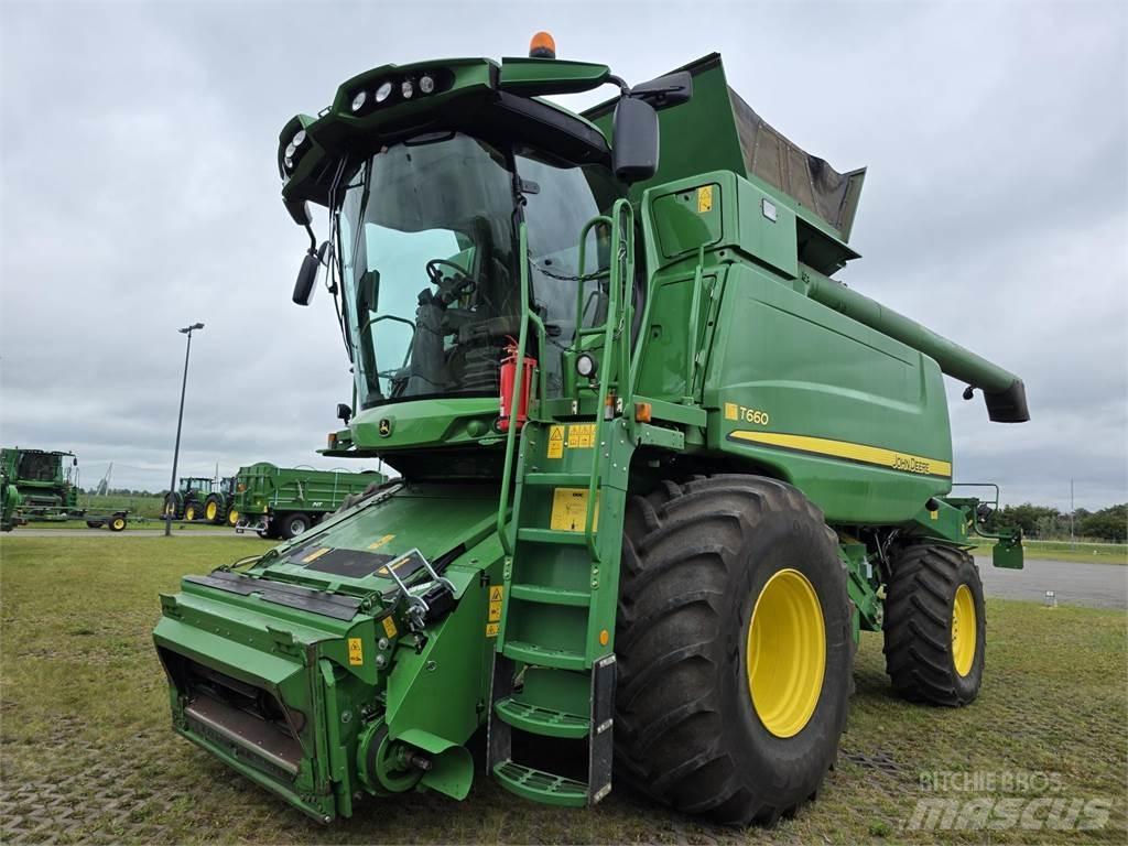 John Deere T660 Moissonneuse batteuse