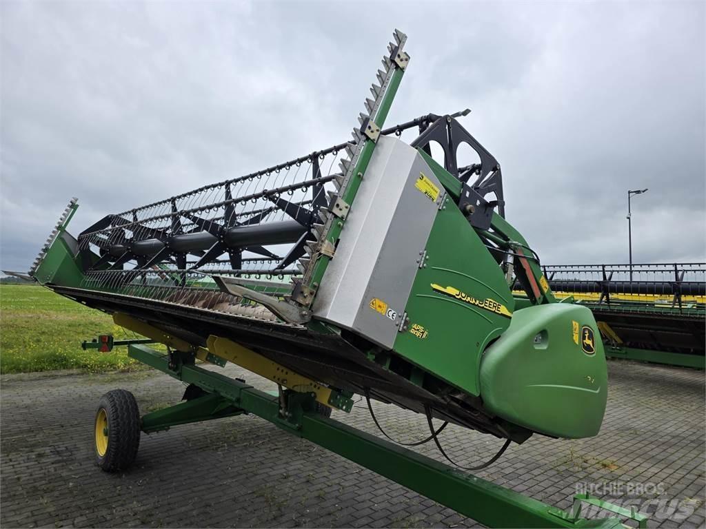 John Deere T660 Moissonneuse batteuse