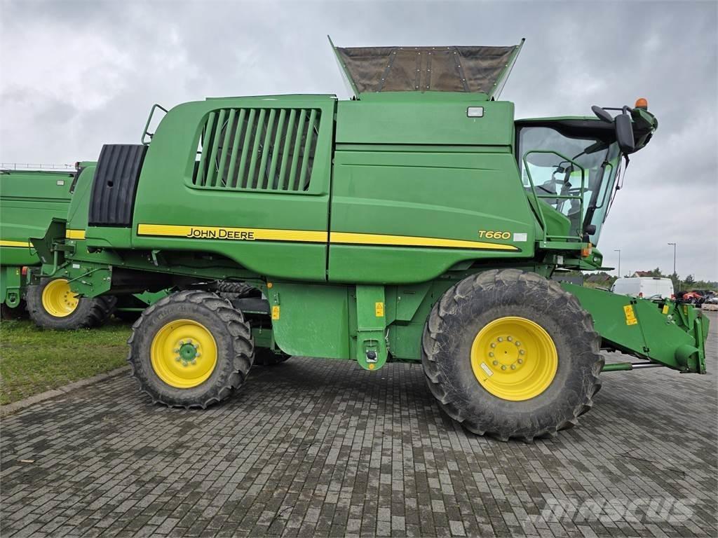 John Deere T660 Moissonneuse batteuse