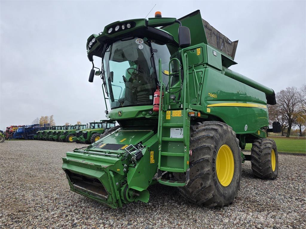 John Deere T660 Moissonneuse batteuse