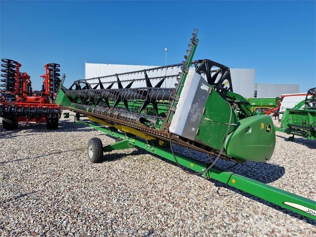 John Deere T670 Moissonneuse batteuse