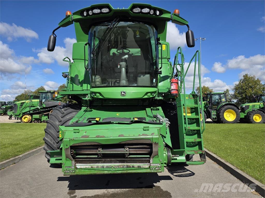 John Deere T670 Moissonneuse batteuse