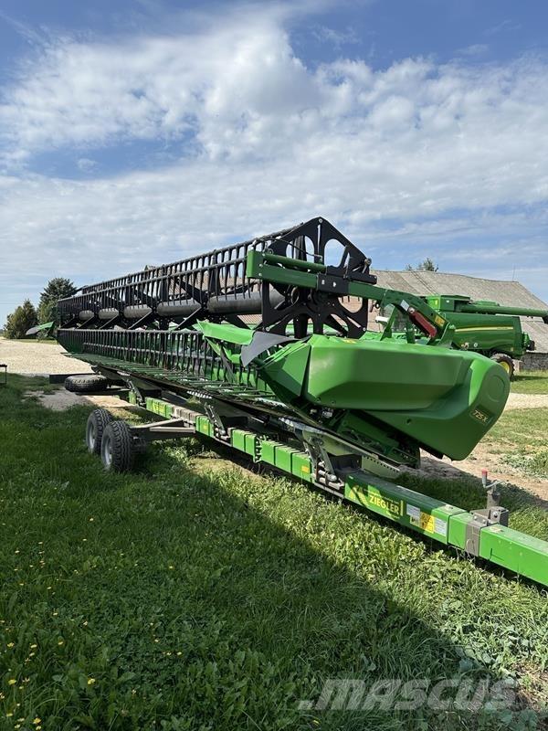 John Deere T670 Moissonneuse batteuse