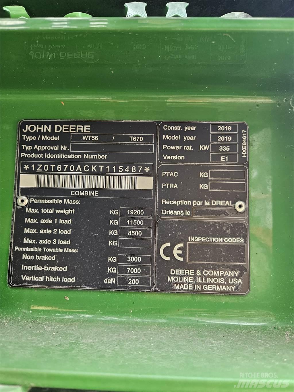 John Deere T670i Moissonneuse batteuse