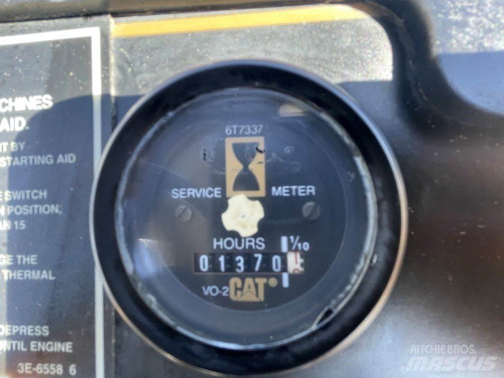 CAT CP-323C Tracteur