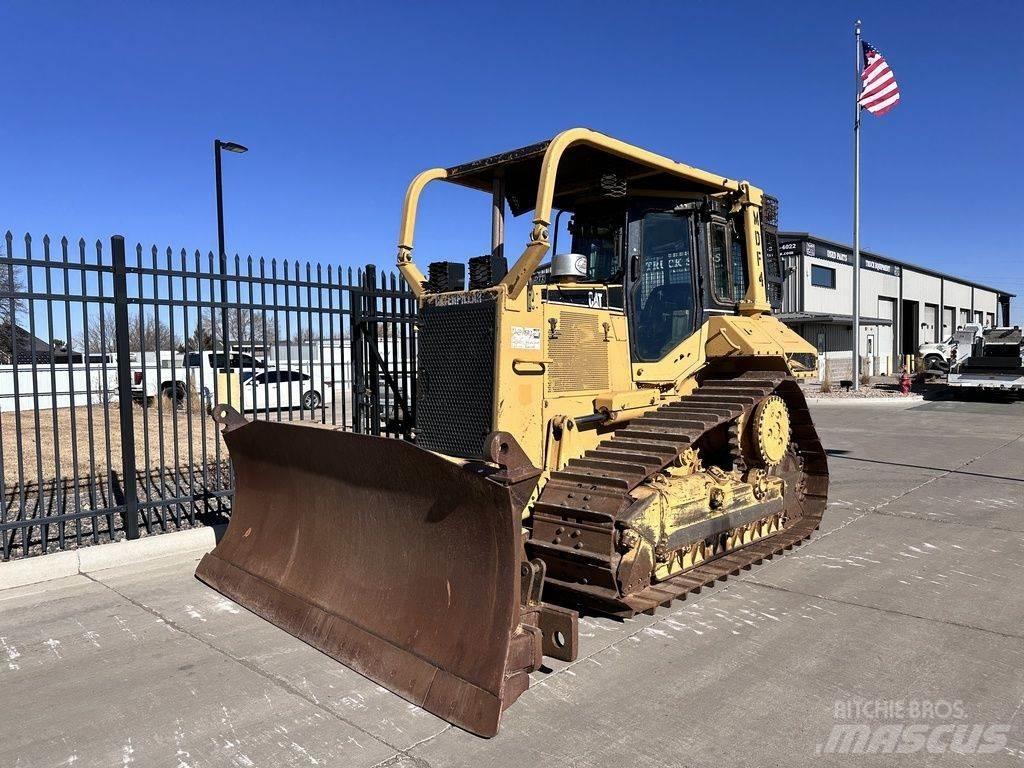 CAT D6M XL Bouteurs sur chenilles