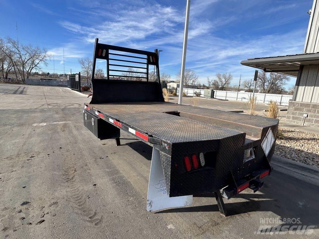  Custom 11 FT Plateformes