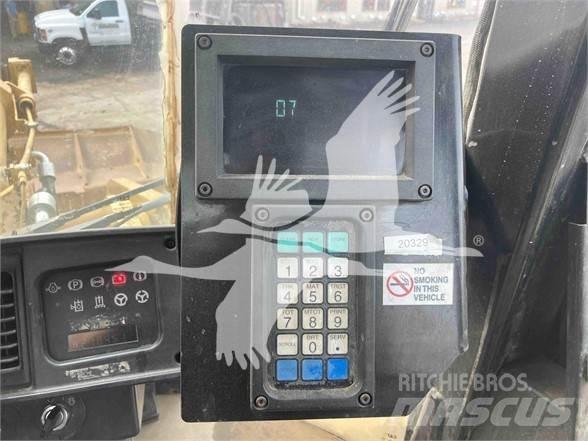 CAT 972G Chargeuse sur pneus