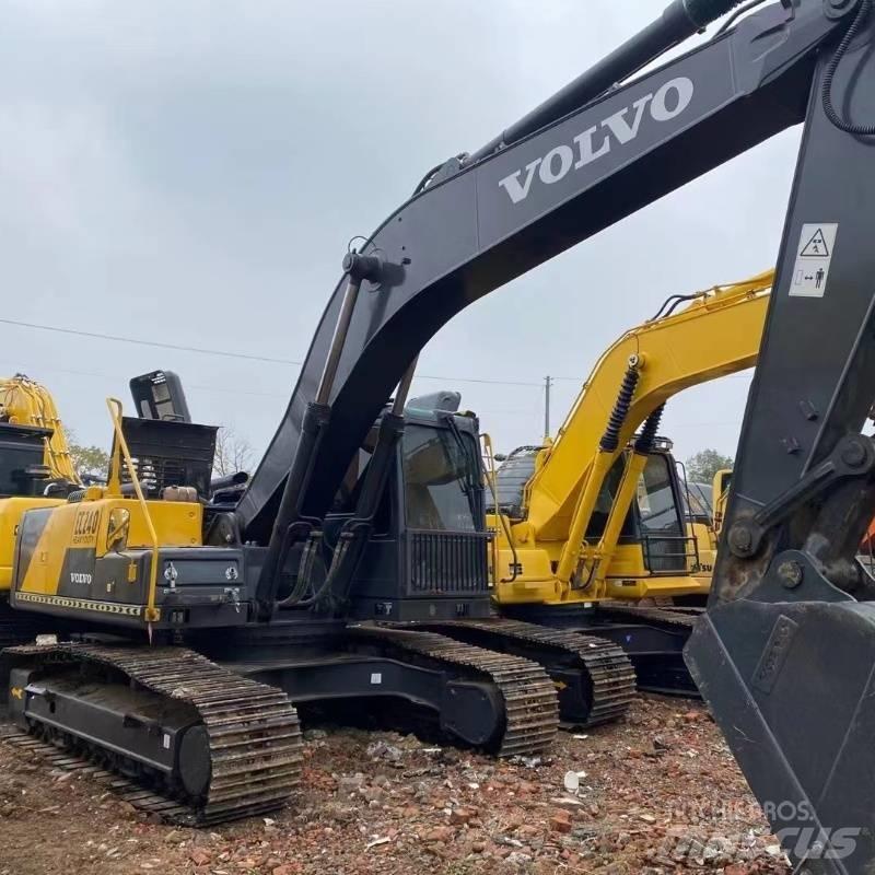 Volvo EC 240 Pelle sur chenilles