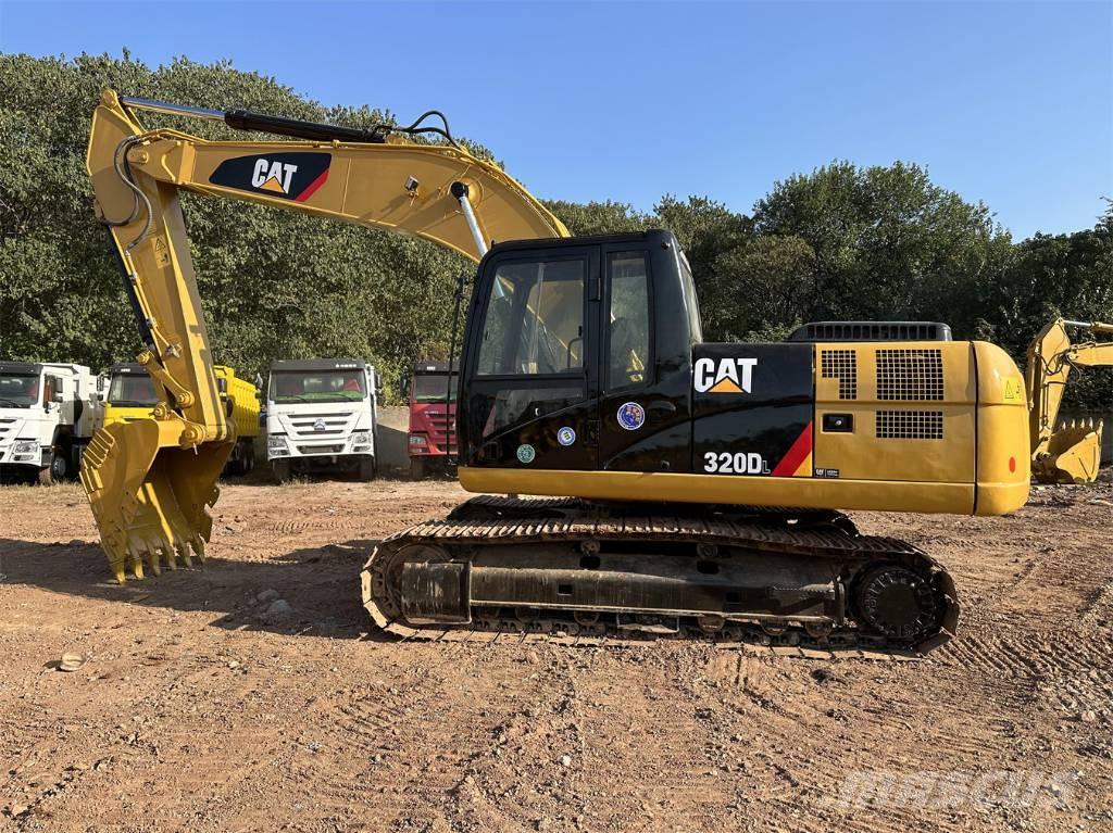 CAT 320 D Pelle sur chenilles