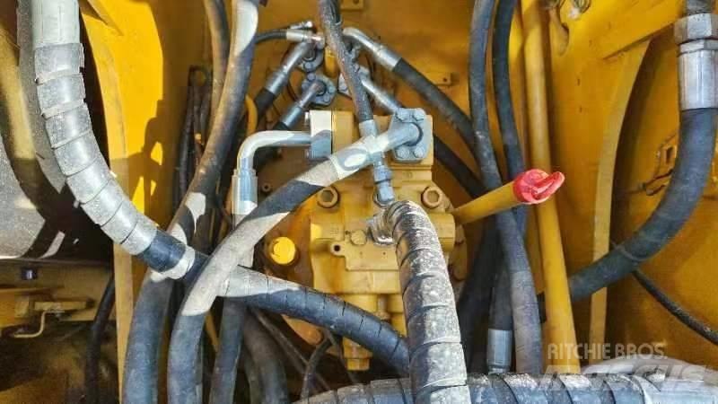 CAT 320 D 2 Mini pelle 7t-12t