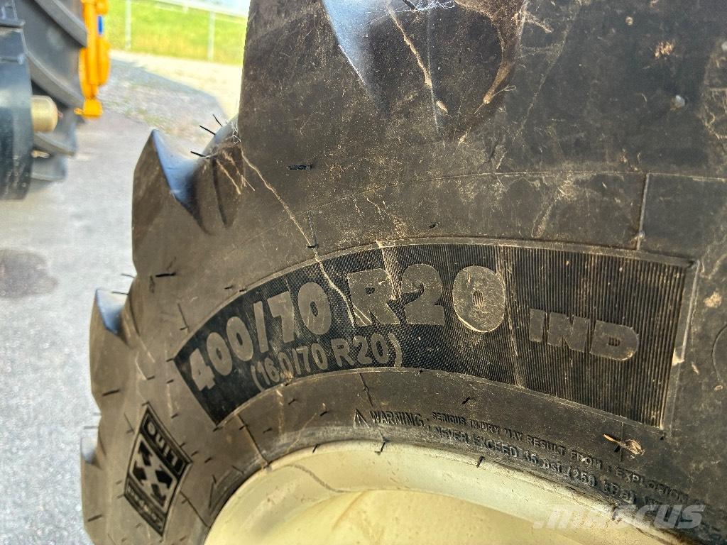 New Holland Tc 4.90 Moissonneuse batteuse