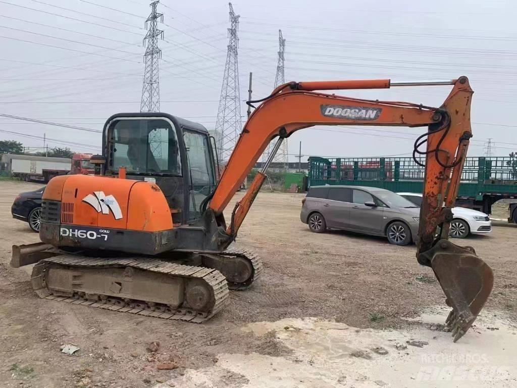 Doosan DH 60 Mini pelle < 7t