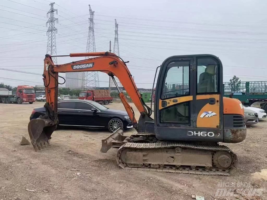 Doosan DH 60 Mini pelle < 7t