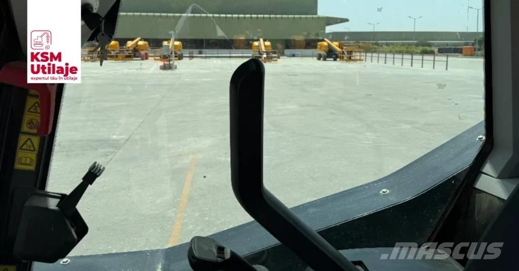 JCB 205 Chargeuse compacte