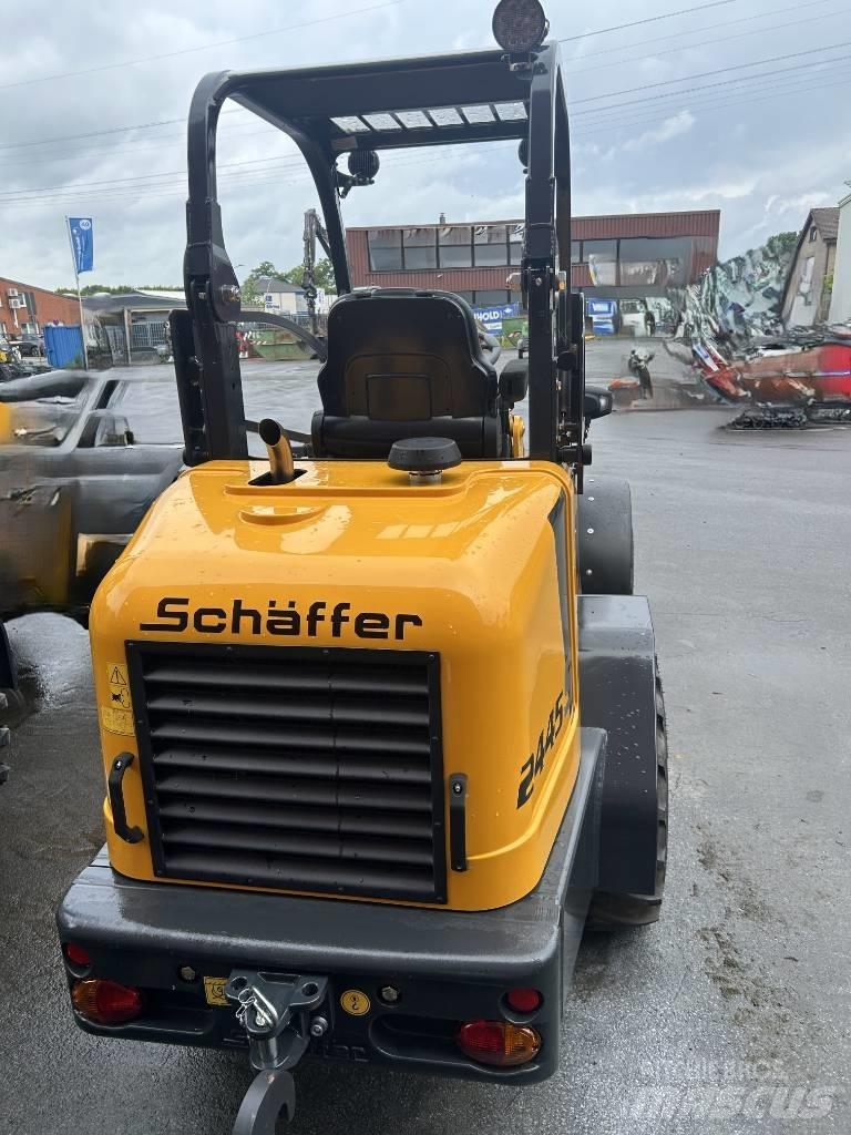 Schäffer 2445S Chargeuse compacte