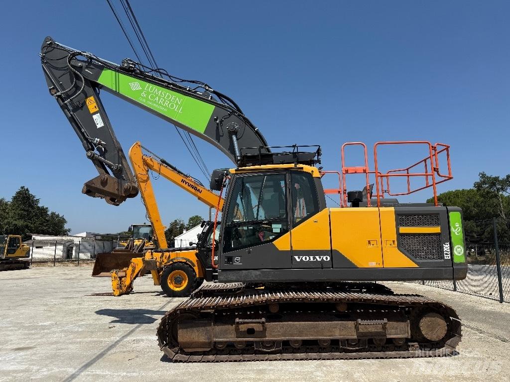 Volvo EC 220 E Pelle sur chenilles